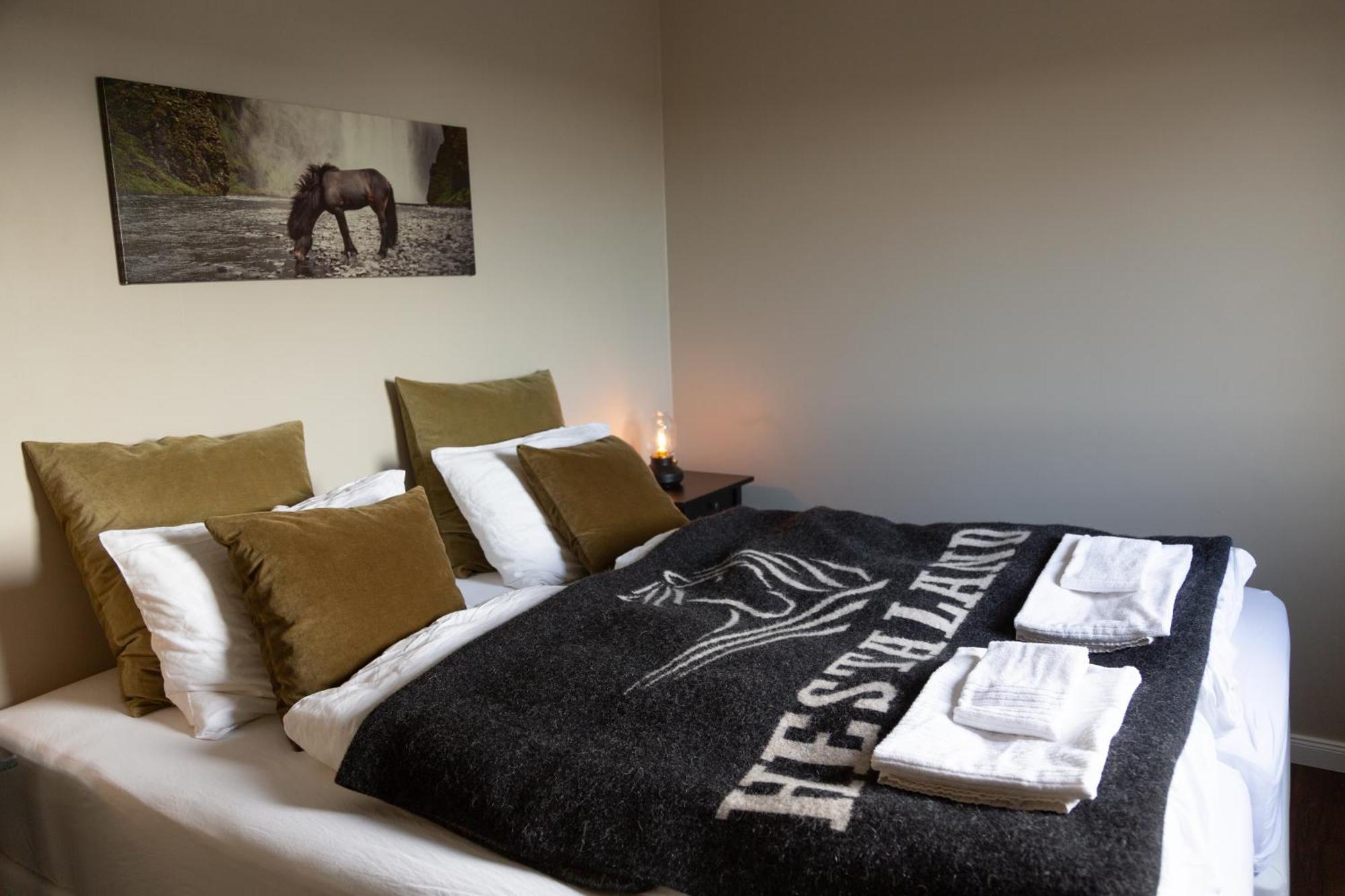 Hestaland Guesthouse Horse Farm Stay Statharhus Esterno foto